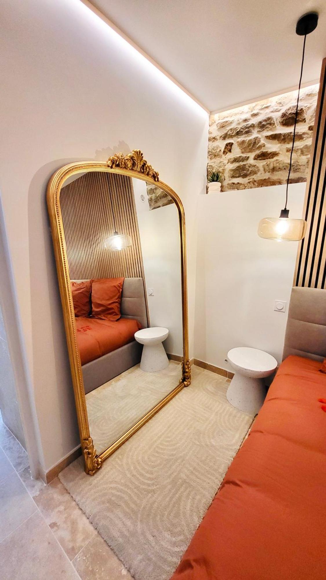- La Suite Delos - Jacuzzi 2 Places - Centre Ville A Pied - Lit Queen Size - Parking Privee - Wifi - City Center Within Walking Distance - Кемпер Экстерьер фото